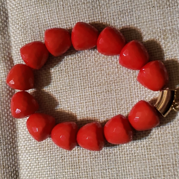 Elephant Charm Red Bead Bracelet - Picture 2 of 5